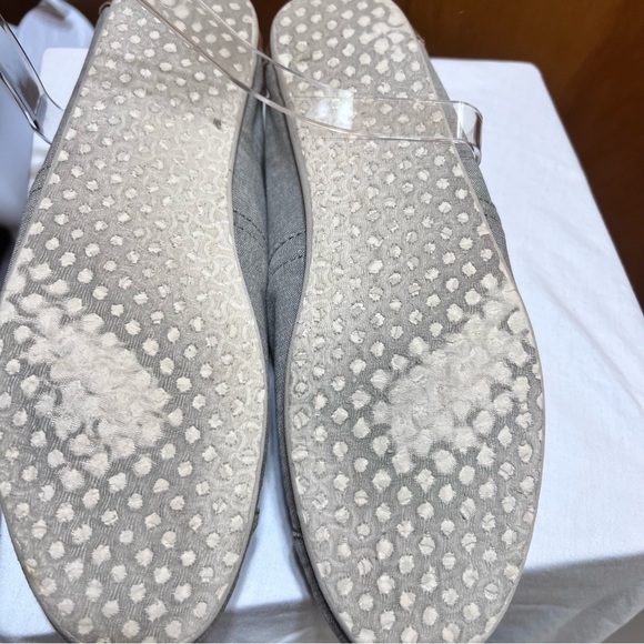 TOMS Men’s Classic Grey Chambray / Synthetic Leather Trim Slip-on Size 11 - Picture 3 of 14